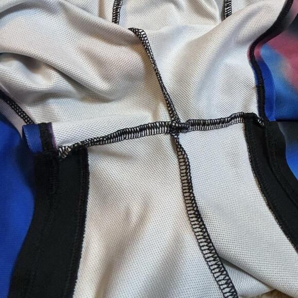 NWOT Under Armour Women's Medium Play Up 3.0 Shorts Loose Fit Gradient - Picture 5 of 7